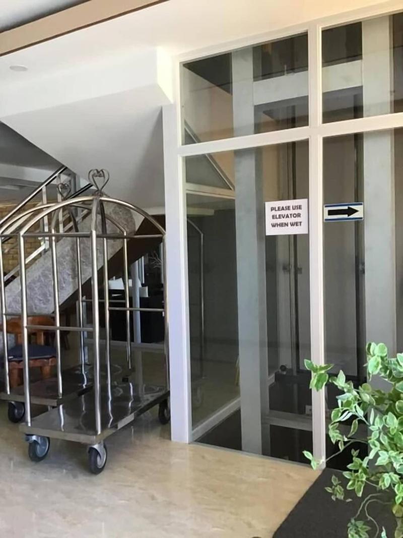 EM Royalle Hotel & Beach Resort image