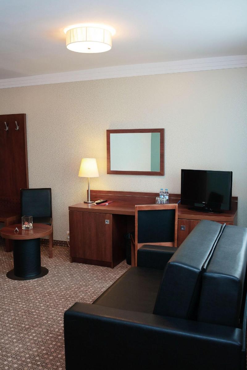 Hotel Tarnovia image