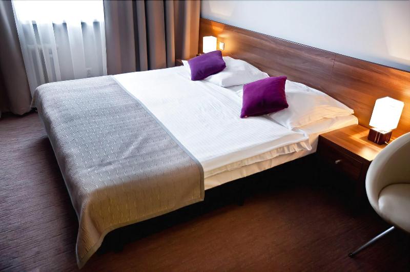 Hotel Tarnovia image