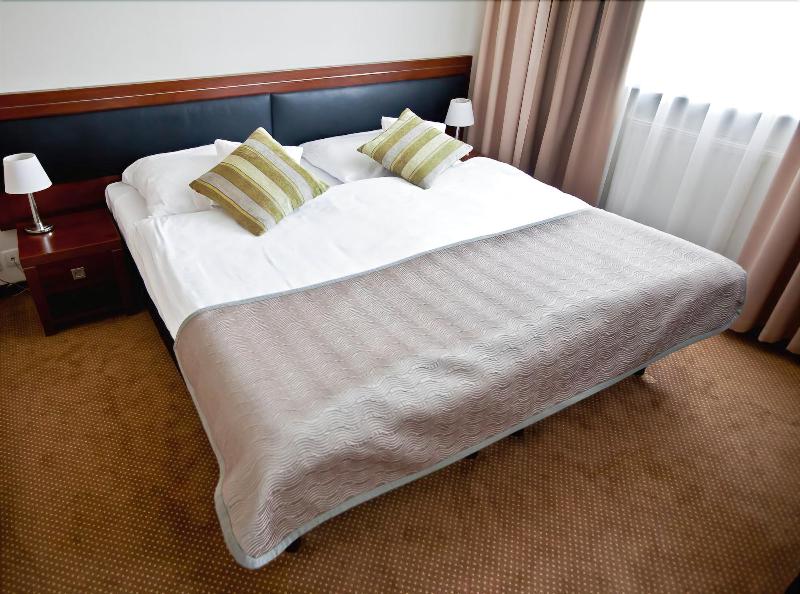 Hotel Tarnovia image