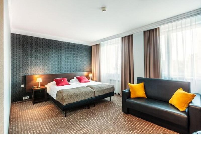 Hotel Tarnovia image
