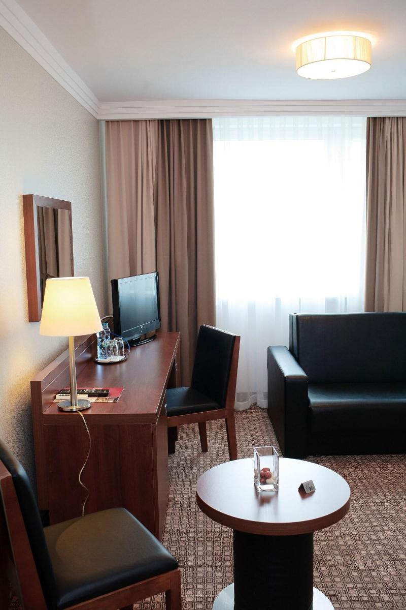 Hotel Tarnovia image