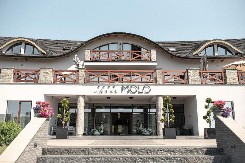 Molo Resort Hotel image