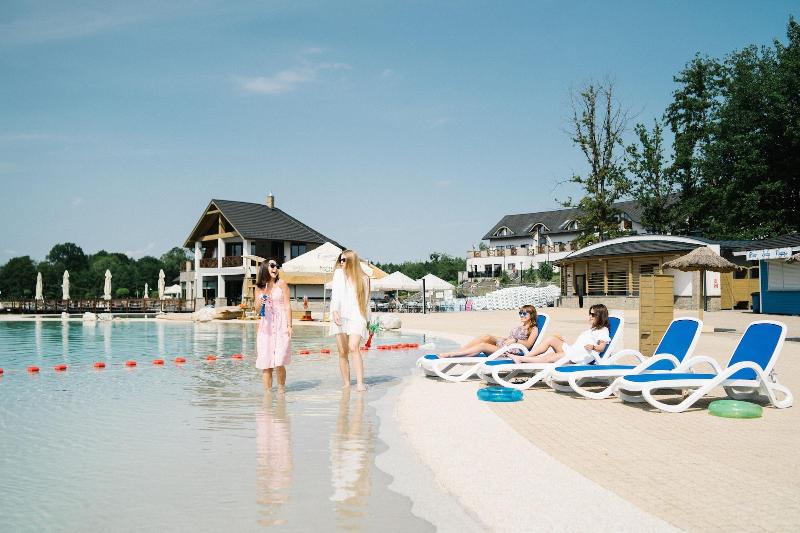 Molo Resort Hotel image