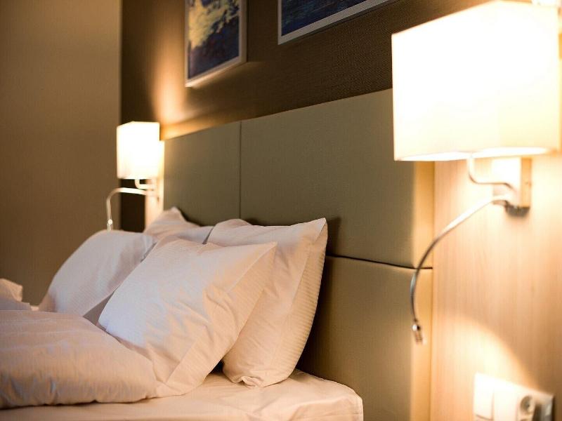 Molo Resort Hotel image