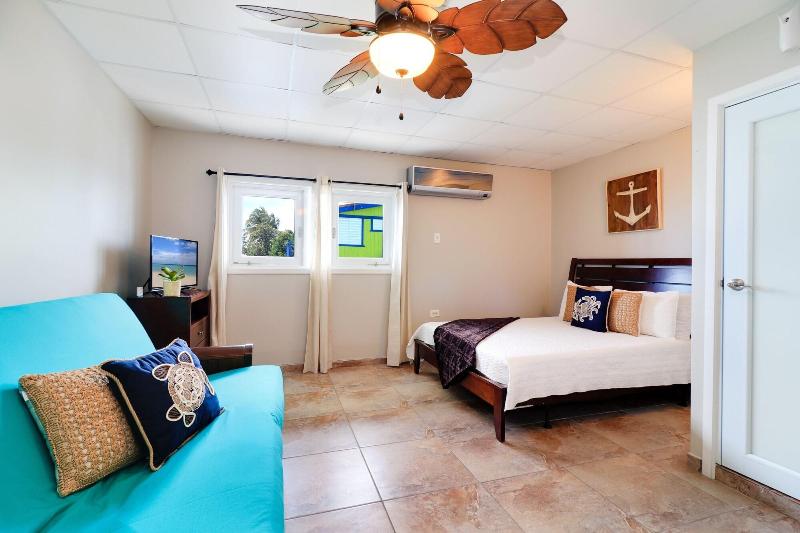 Rooms Boutique by Annie's image