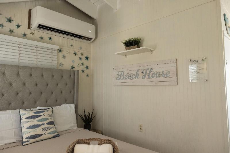 Rooms Boutique by Annie's image