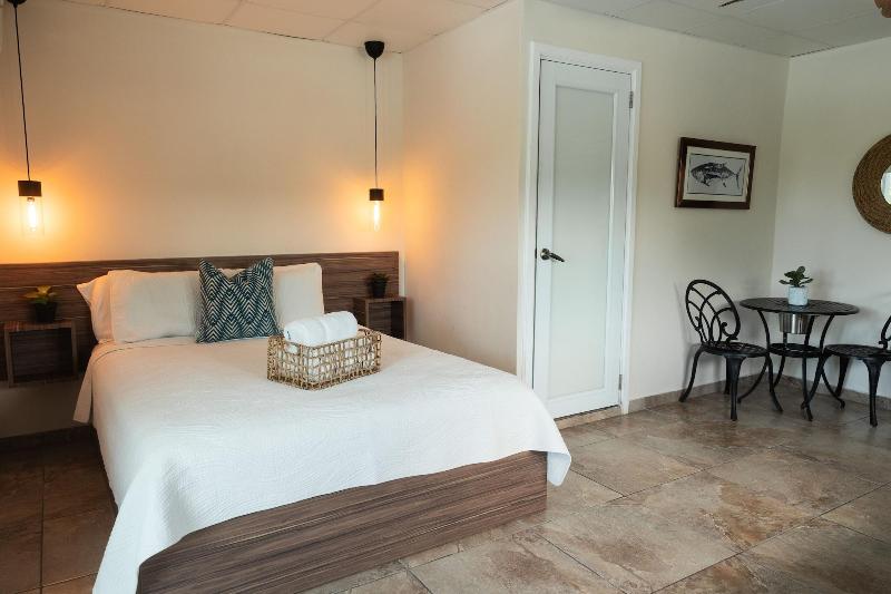 Rooms Boutique by Annie's image