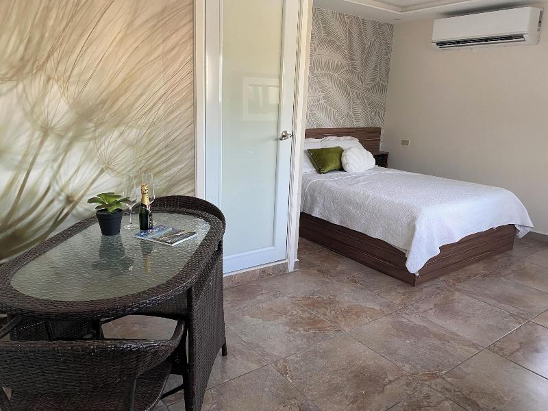 Rooms Boutique by Annie's image