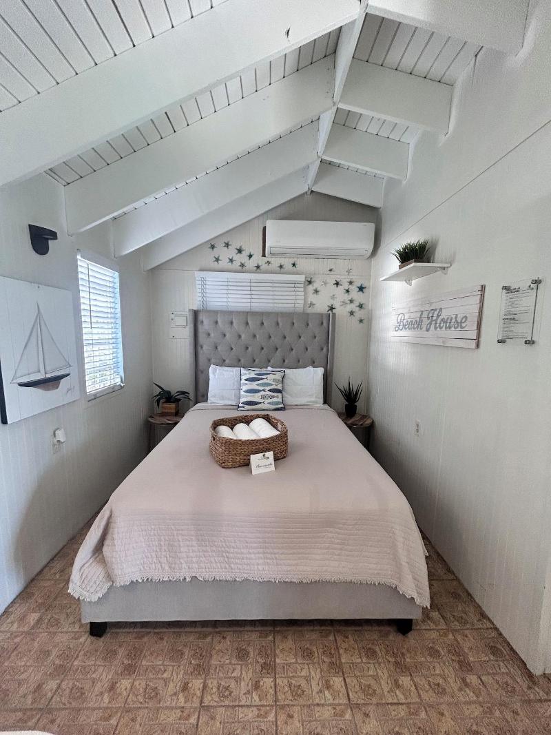 Rooms Boutique by Annie's image