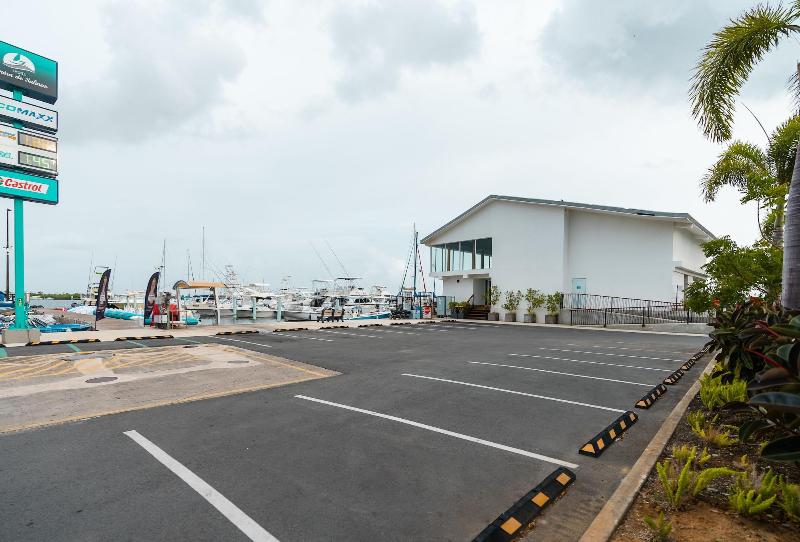 Marina De Salinas image