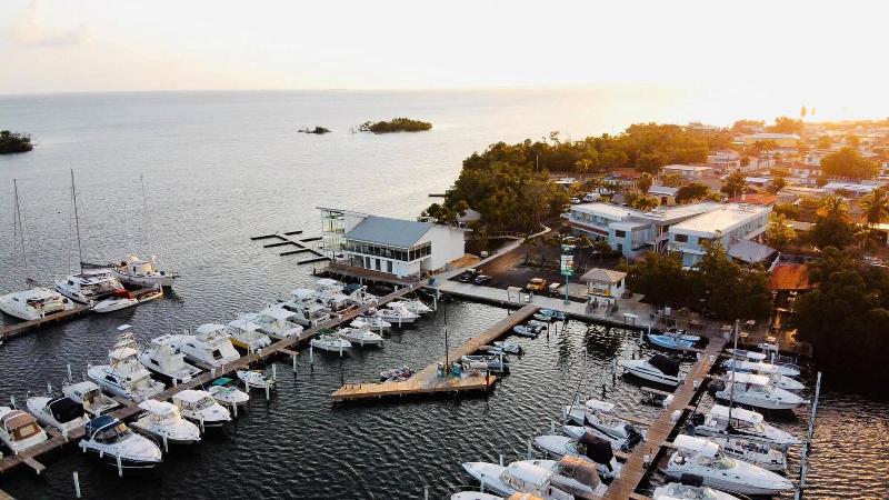 Marina De Salinas image