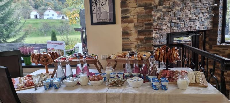 Hillden Boutiqe cazare & restaurant image