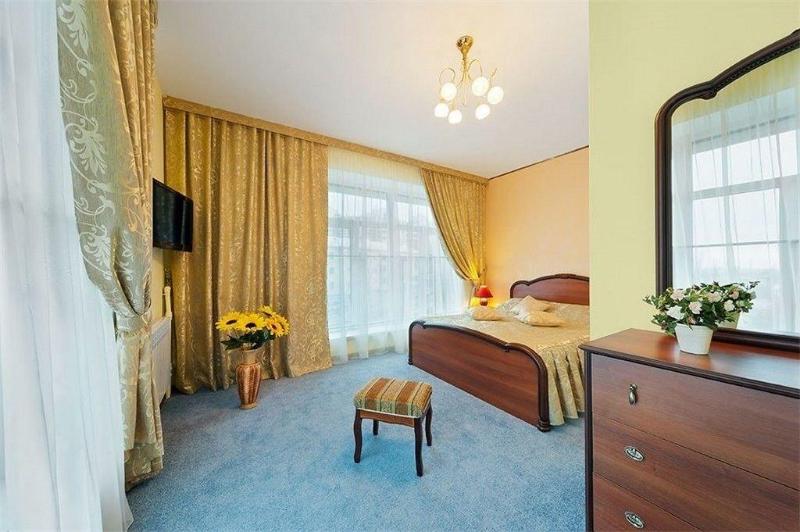 Hotel Ukraine — photo 2