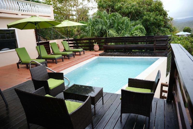 Spice Bay Suites image
