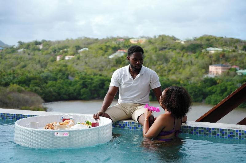 Spice Bay Suites image
