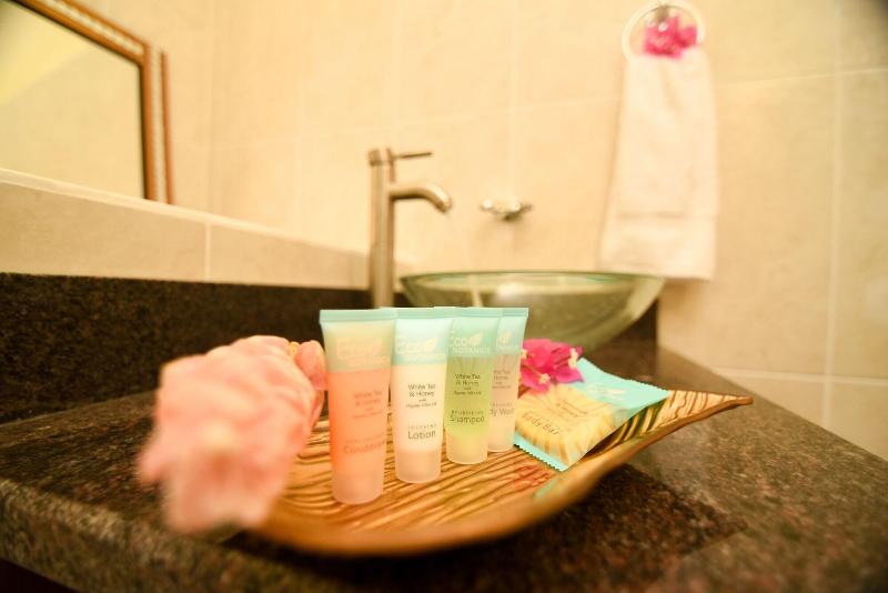 Spice Bay Suites image