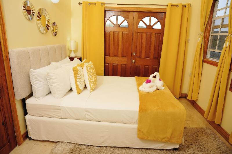 Spice Bay Suites image