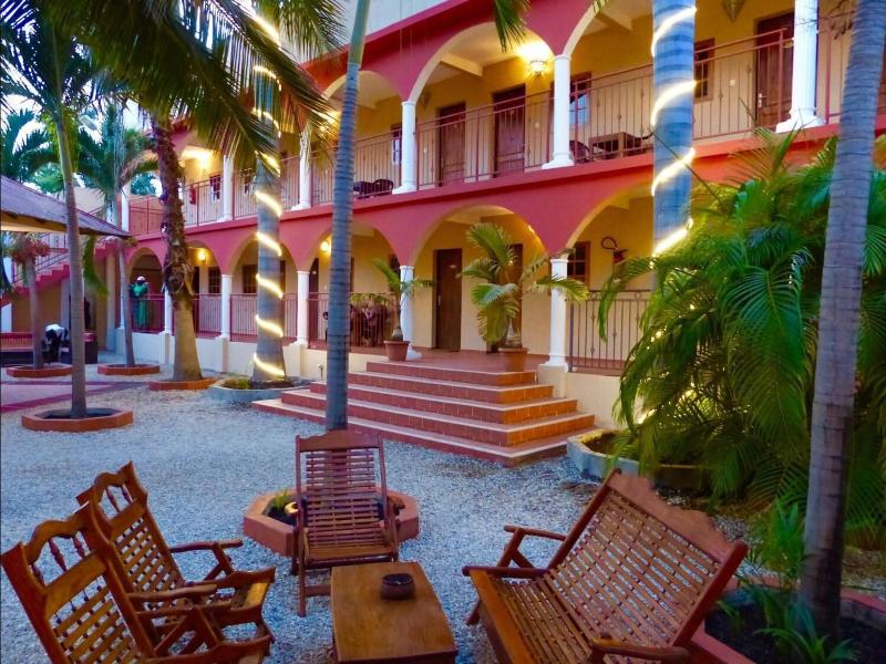 Hotel Le Flamboyant image