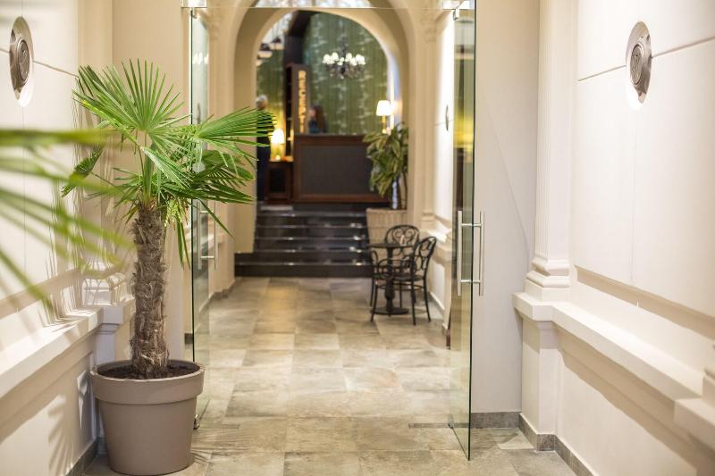 Hotel Grand Hedonist image