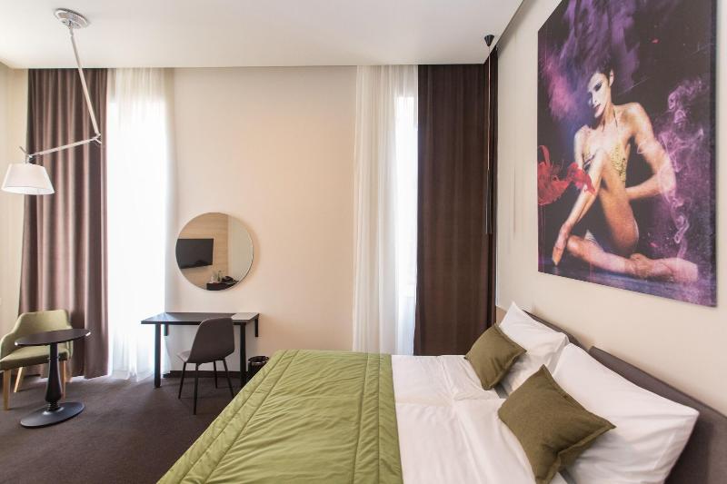 Hotel Grand Hedonist image