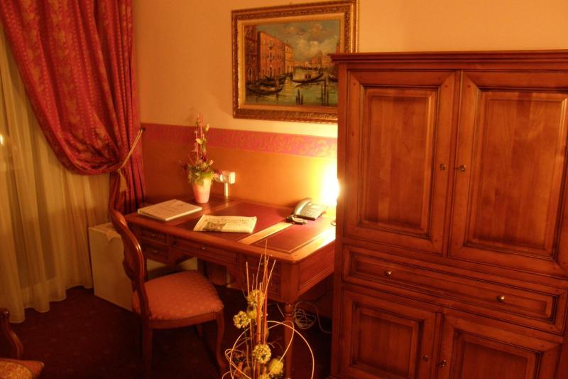 Grand Boutique Hotel Sergijo image