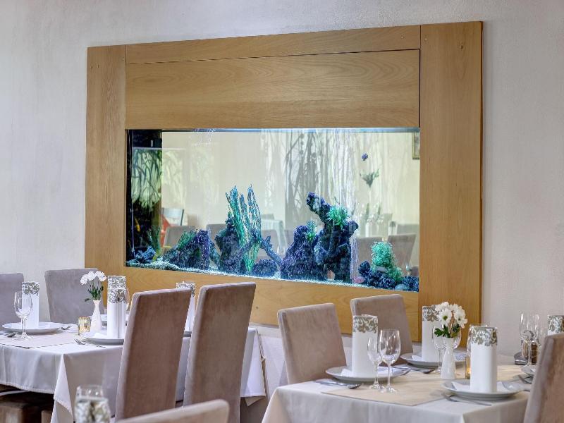 Hotel Dixon image