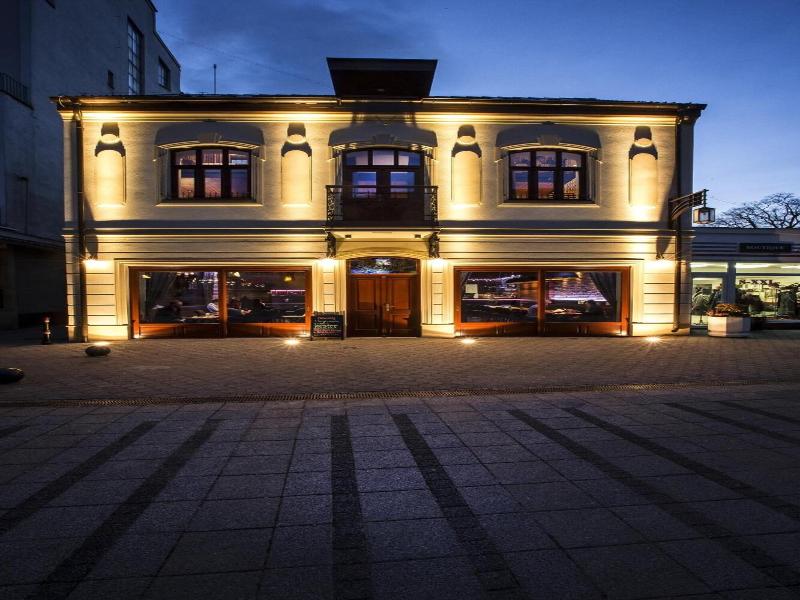 Zuckmann Villa image