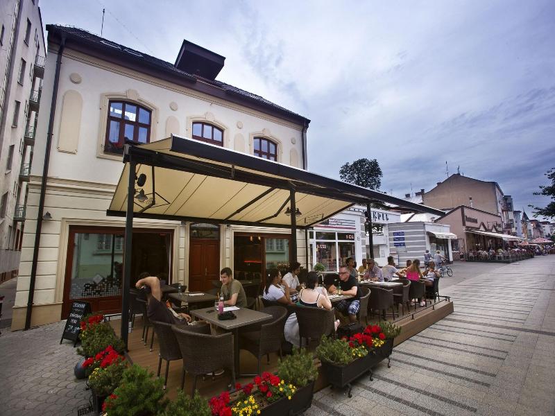 Zuckmann Villa image