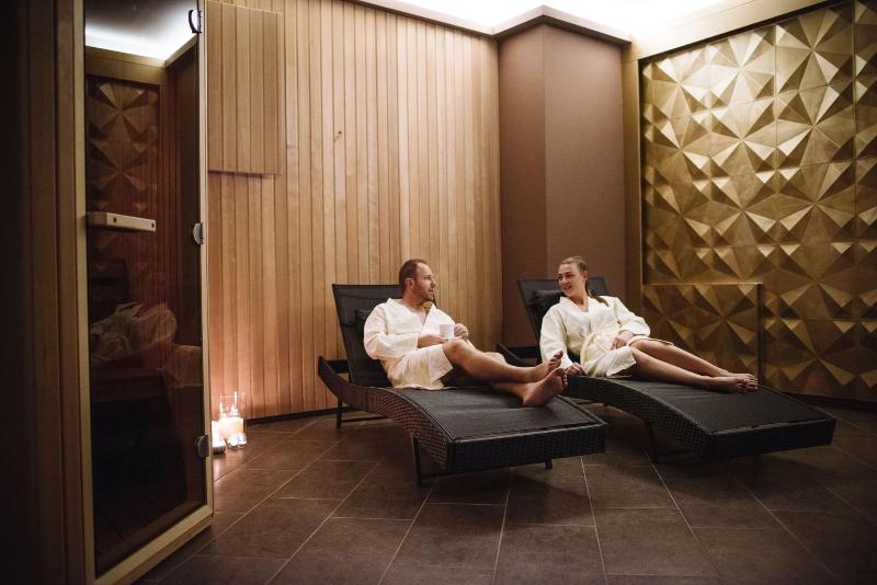 Hotel Reaktiv image