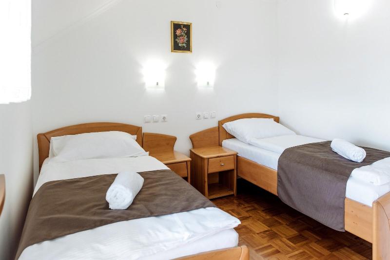 Hotel Reaktiv image