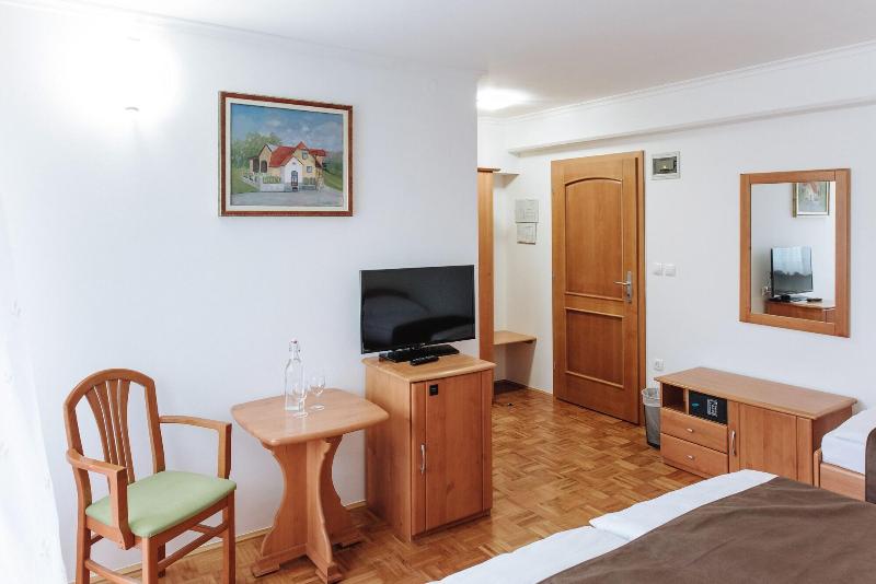 Hotel Reaktiv image