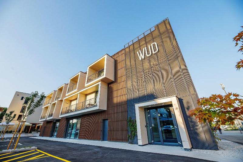 Wud Hotel