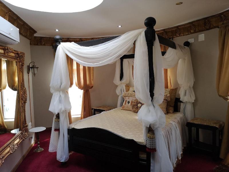 Excalibur Boutique Hotel image
