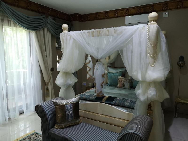 Excalibur Boutique Hotel image