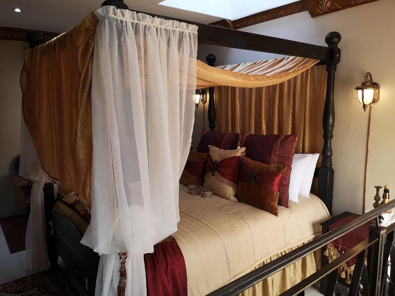 Excalibur Boutique Hotel image