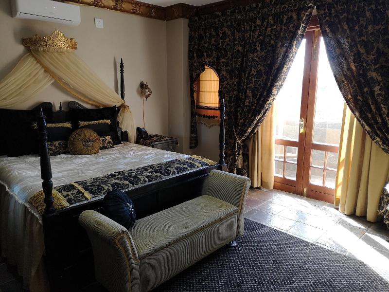 Excalibur Boutique Hotel image