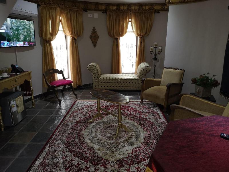 Excalibur Boutique Hotel image