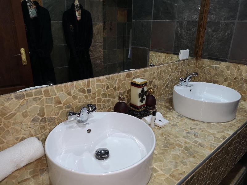 Excalibur Boutique Hotel image