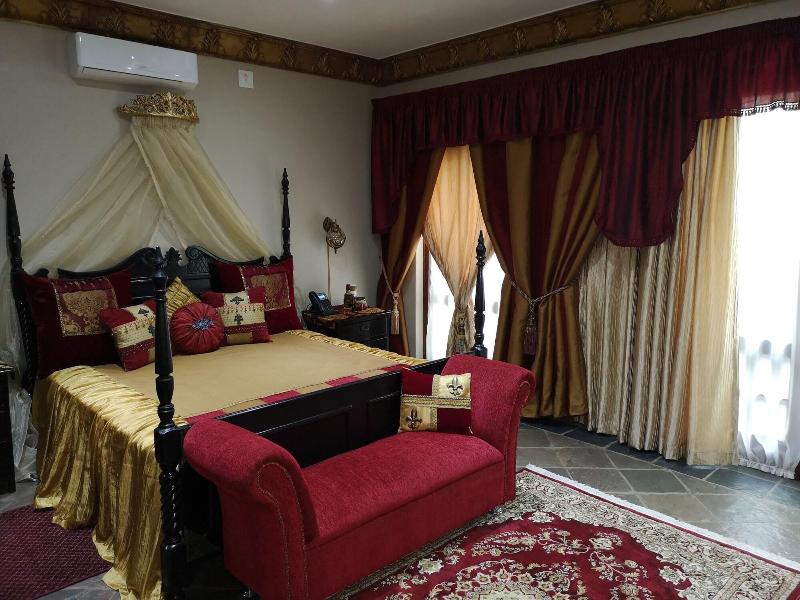 Excalibur Boutique Hotel image
