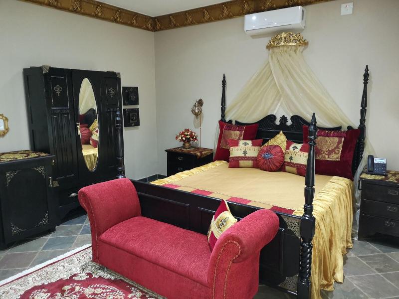 Excalibur Boutique Hotel image
