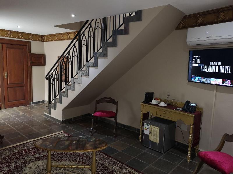 Excalibur Boutique Hotel image