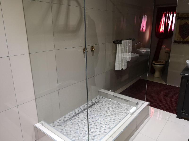 Excalibur Boutique Hotel image