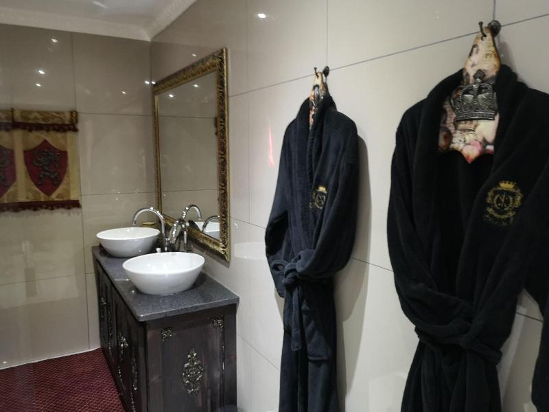 Excalibur Boutique Hotel image