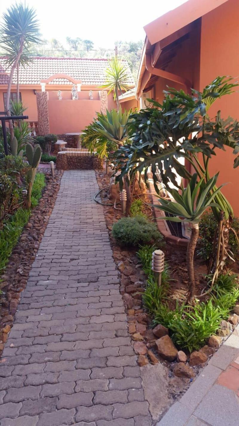 Valley View Guest House image