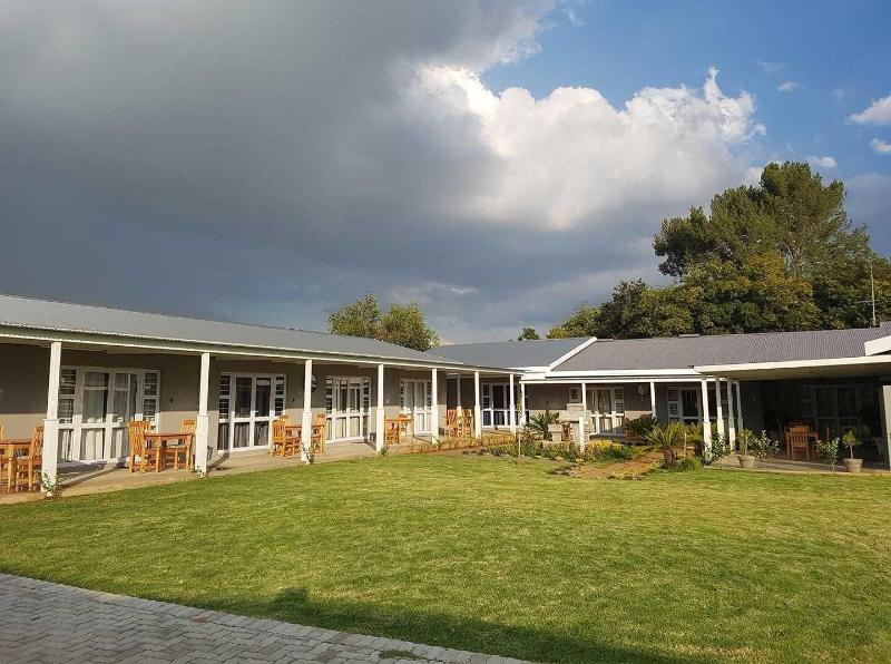 Graceland Guest House