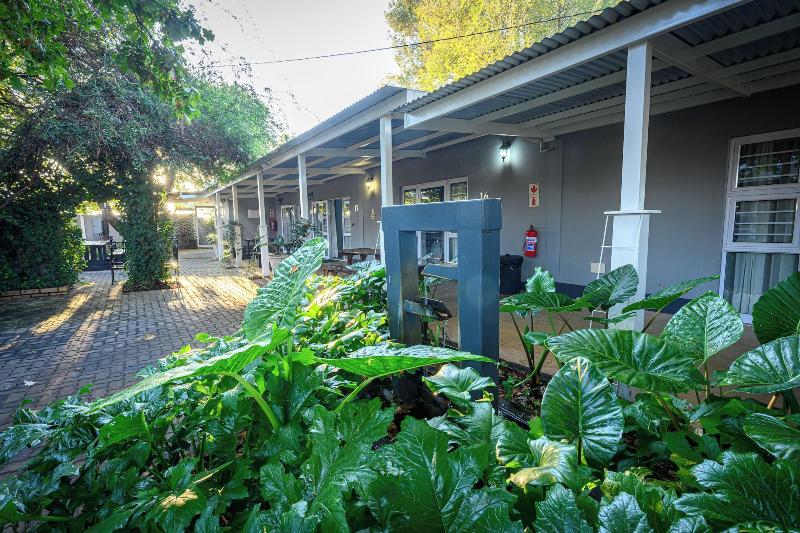 Graceland Guest House