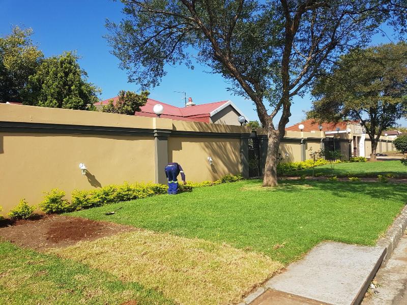 Zurich Garden Lodge image