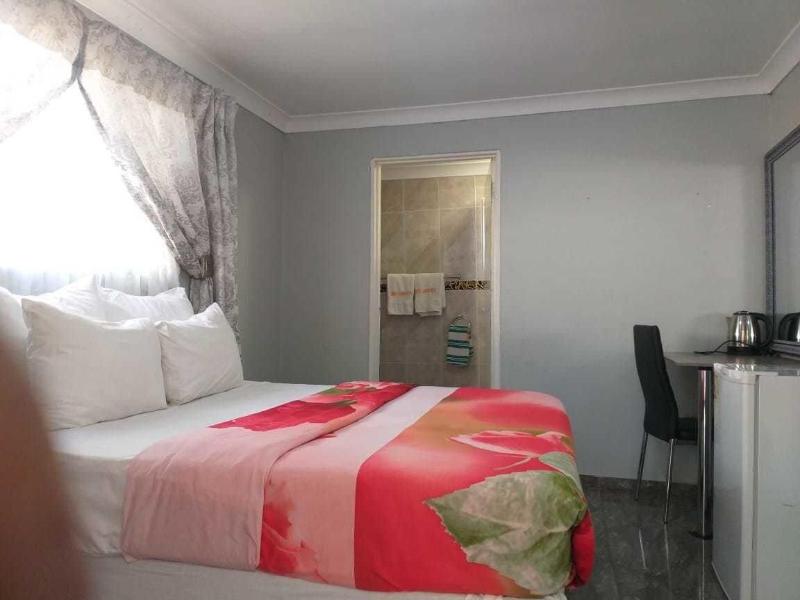 Zurich Garden Lodge image