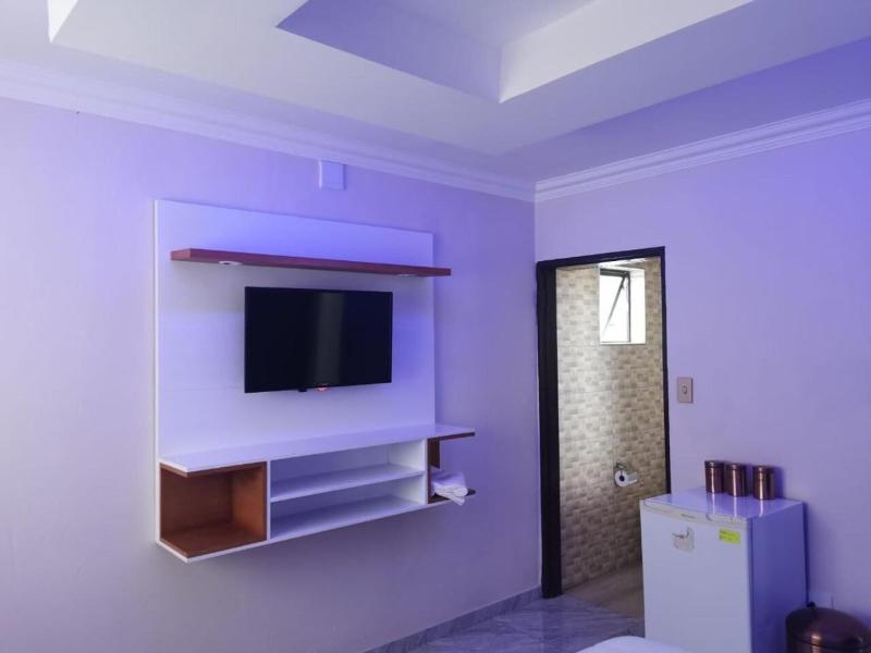 Zurich Garden Lodge image